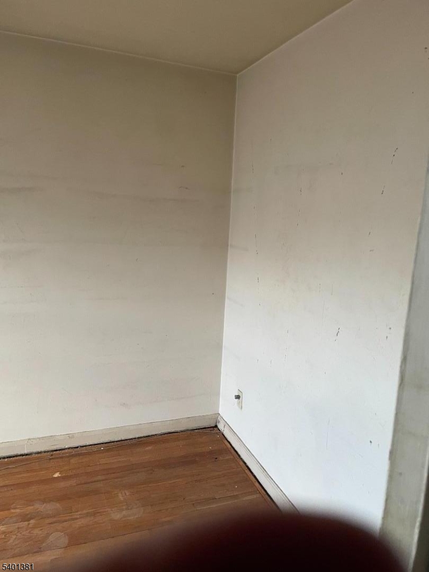 Maplewood Village Condo - Residential