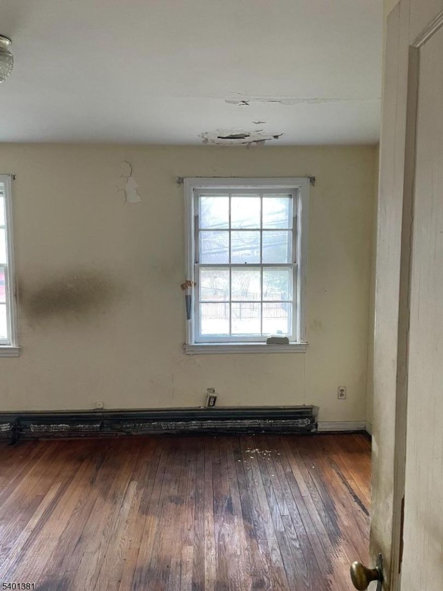 HEAT NOT WORKING. 'CASH OFFERS ONMAPLEWOOD VILLAGE CONOS.  Townhouse (older style) 1ST: Living Rm,Galley Kit,Dining Area.2ND: 2Bedrms,Bathrm. "NEEDS TOTAL REHABILITATION" PLUS LY' PROOF OF FUNDS A MUST. Purchaser responsible for Mumicipal Inspection(s) and repairs. Parking by permit.No attic storage.