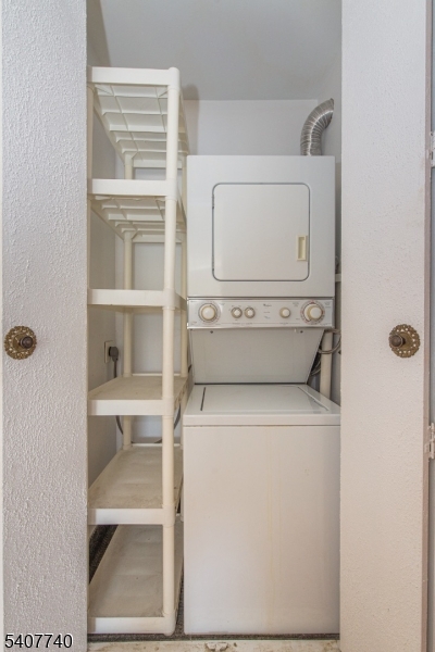 Green Knoll - Residential