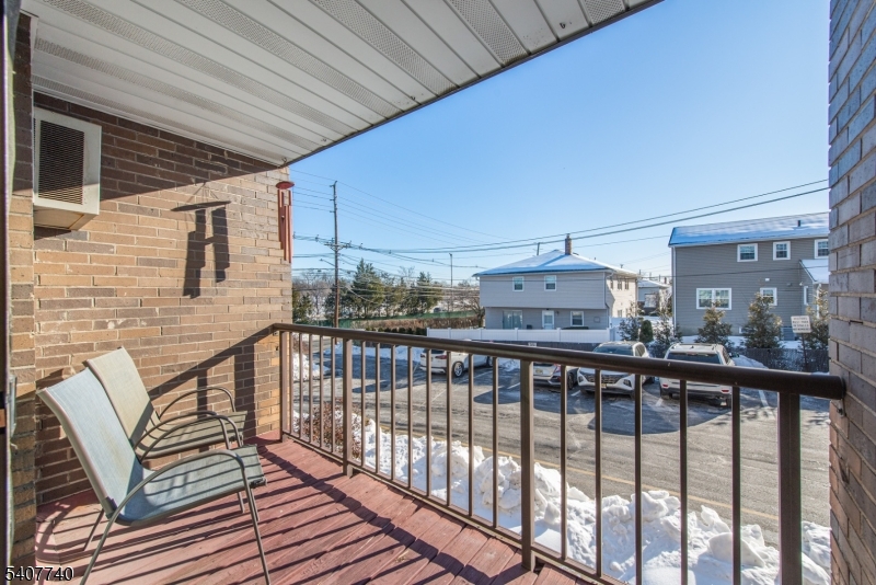 Green Knoll - Residential