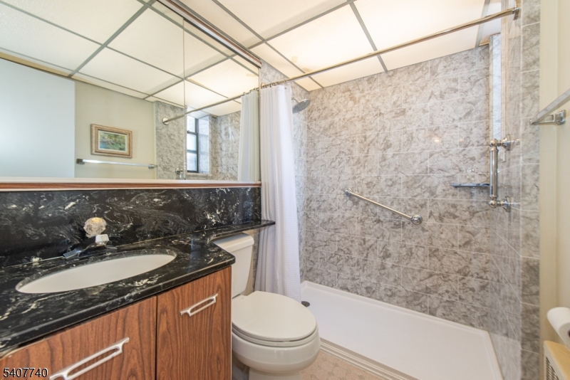 Green Knoll - Residential