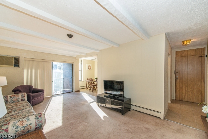 Green Knoll - Residential