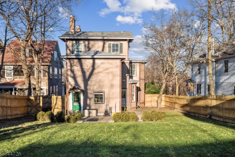 In Town - Residential Lease