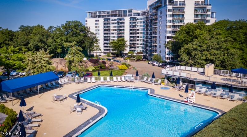 Claridge House - Residential Lease