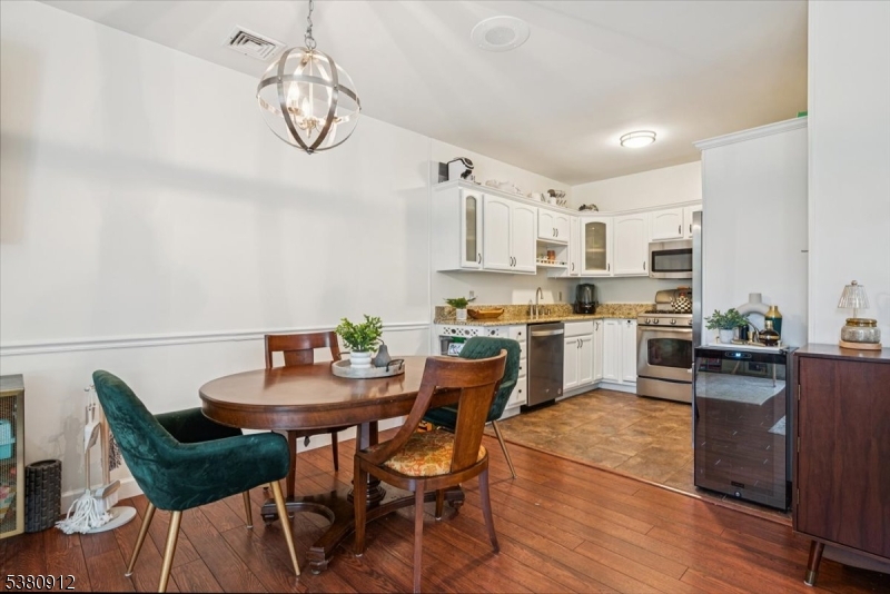 PARK PLAZA - Residential