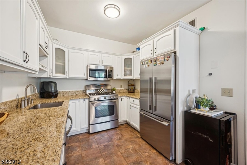 PARK PLAZA - Residential