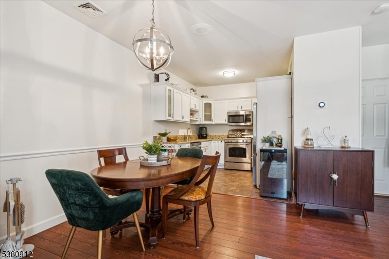 PARK PLAZA - Residential