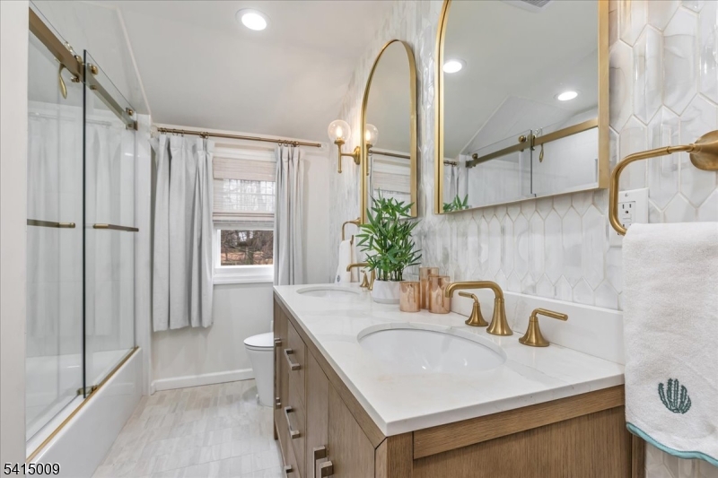 Carteret Terrace Orange - Residential