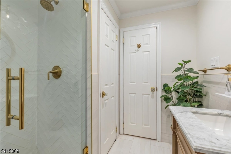 Carteret Terrace Orange - Residential