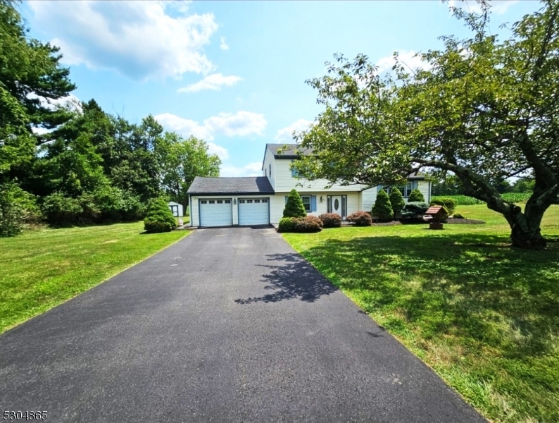 View Branchburg Twp., NJ 08876 house