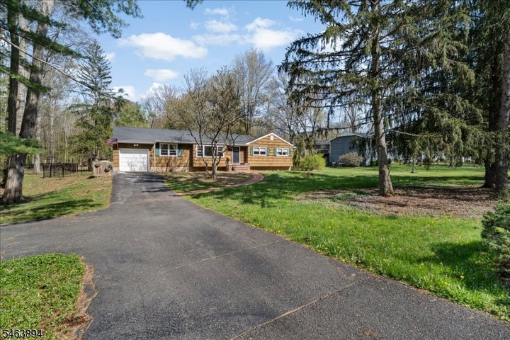 Photo 1 of 27 — 37 Lurline Dr, Bernards Twp., NJ 07920