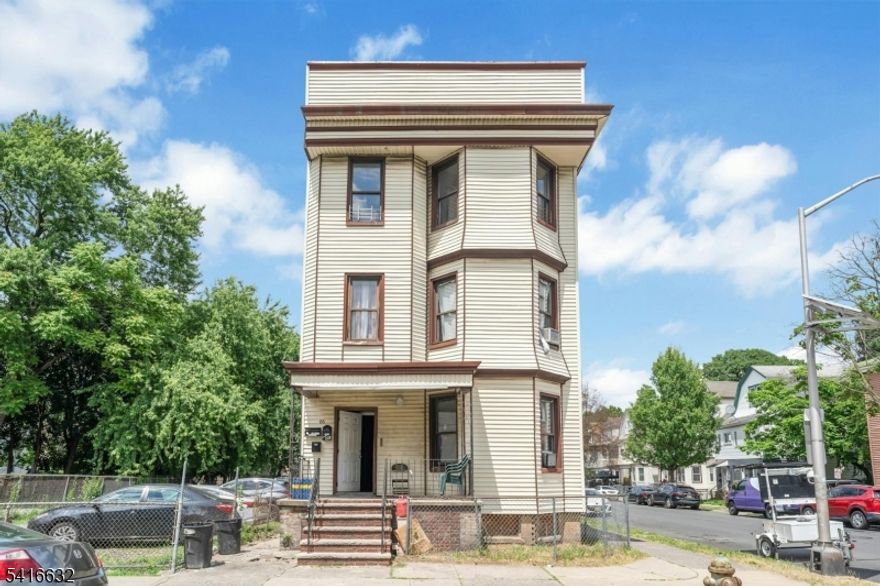 Welcome to 86 Eaton Place in East Orange!  This recently renovated 3-bedroom, 1-bath rental offers a fresh and modern living space. Each bedroom is designed to provide a cozy retreat, while the updated kitchen and bathroom showcase stylish finishes and contemporary fixtures. Enjoy the convenience of living in a newly refreshed home that combines modern amenities with a charming atmosphere. Make 86 Eaton Place your new address and experience the best of East Orange living.