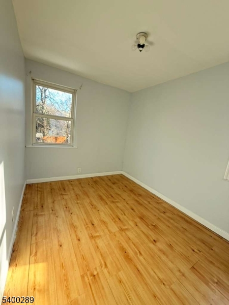 MILTON LAKE - Residential Lease