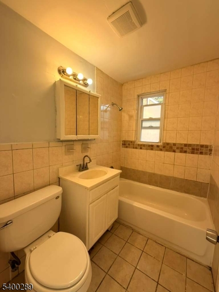 MILTON LAKE - Residential Lease