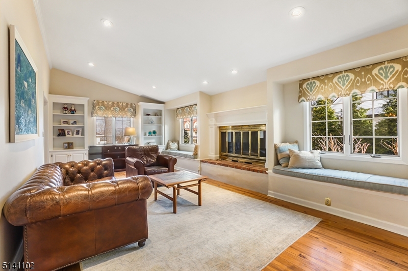 Oak Ridge - Residential