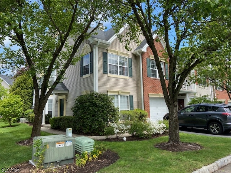View Montville Twp., NJ 07082 townhome