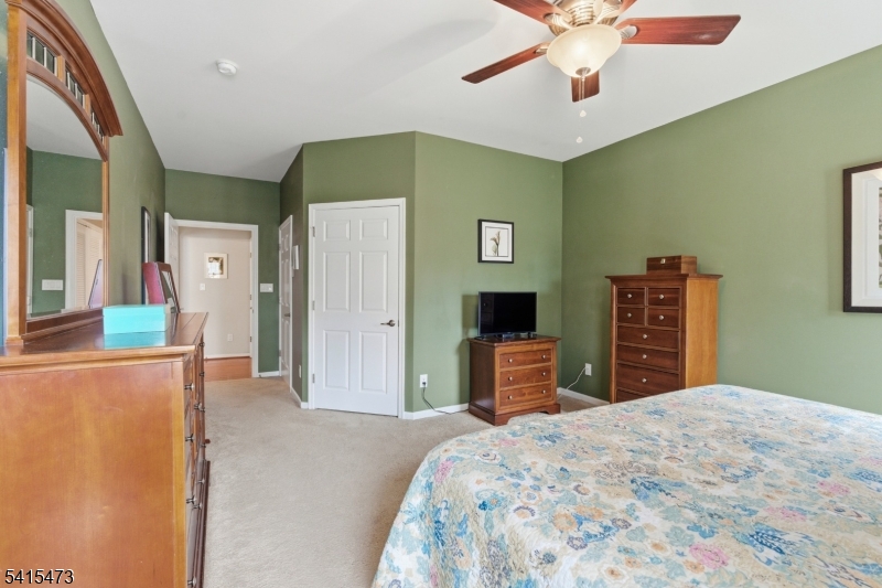 Hearthstone of Hillsborough - Residential