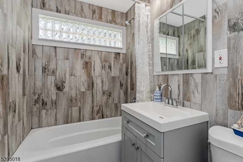 Lake Pymouth - Residential