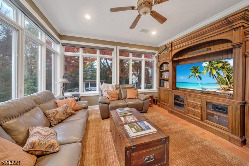 Burnheade - Residential