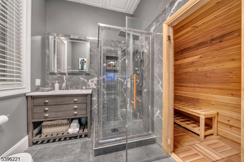 Burnheade - Residential