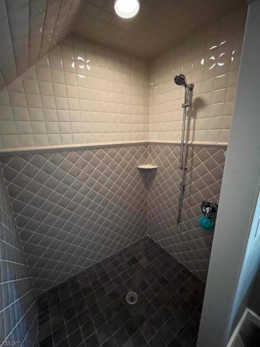 River Place - Residential Lease