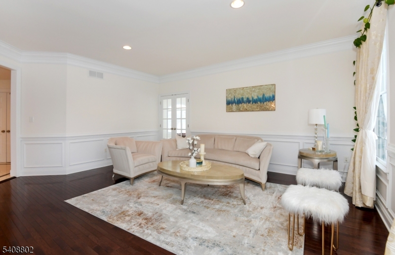 Hillsborough Chase - Residential