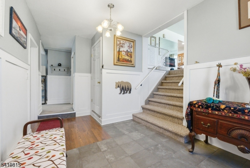 Barry Lakes - Residential