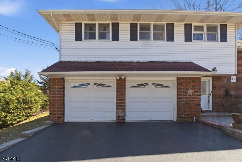 Barry Lakes - Residential