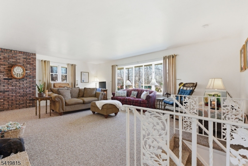 Barry Lakes - Residential