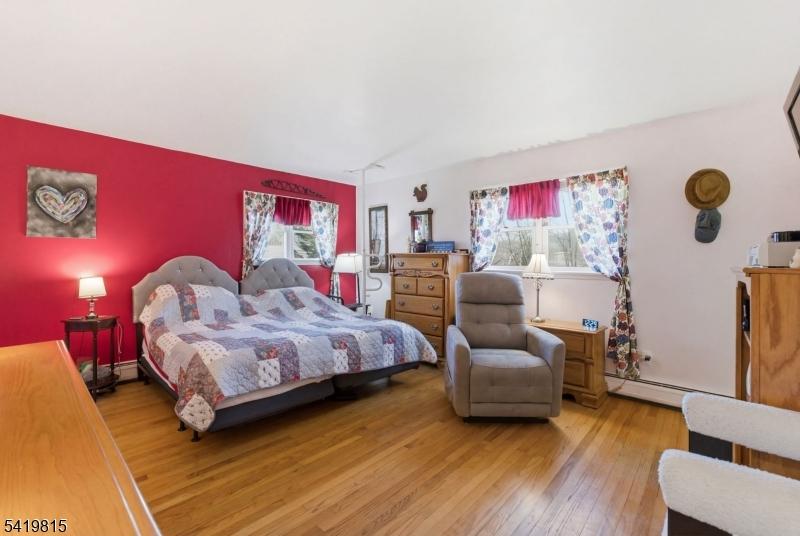 Barry Lakes - Residential