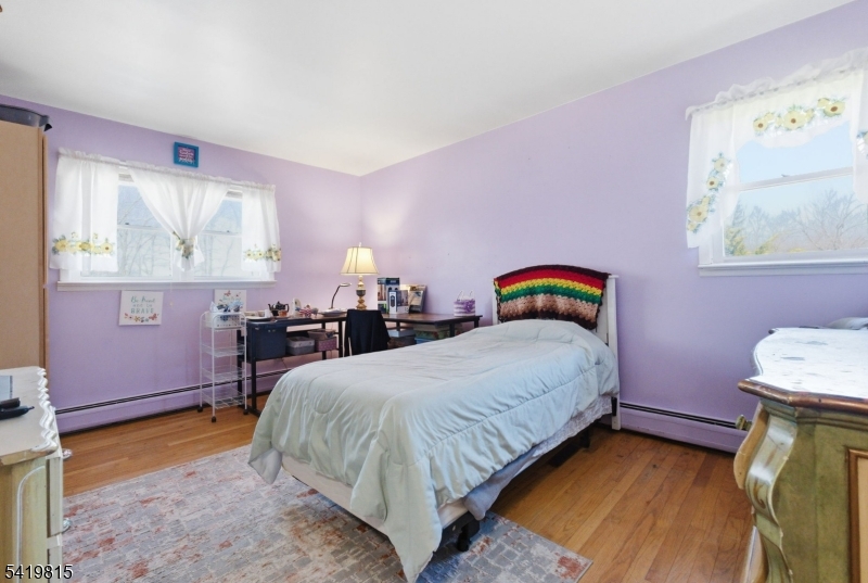 Barry Lakes - Residential