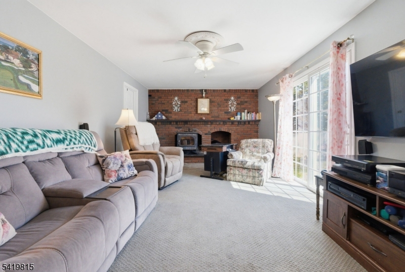 Barry Lakes - Residential