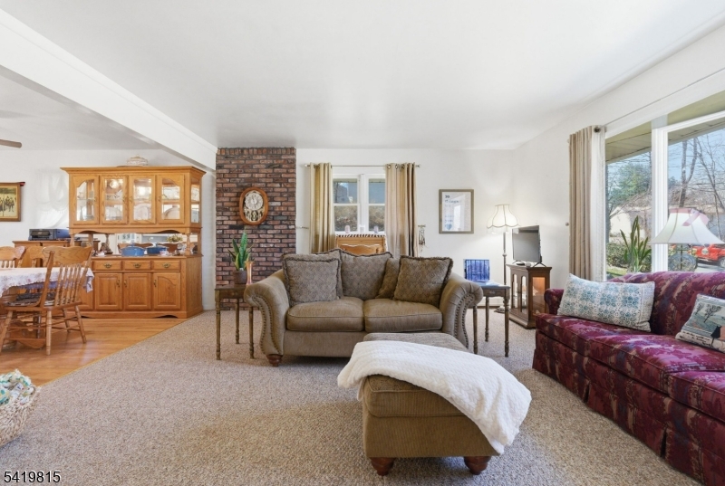 Barry Lakes - Residential