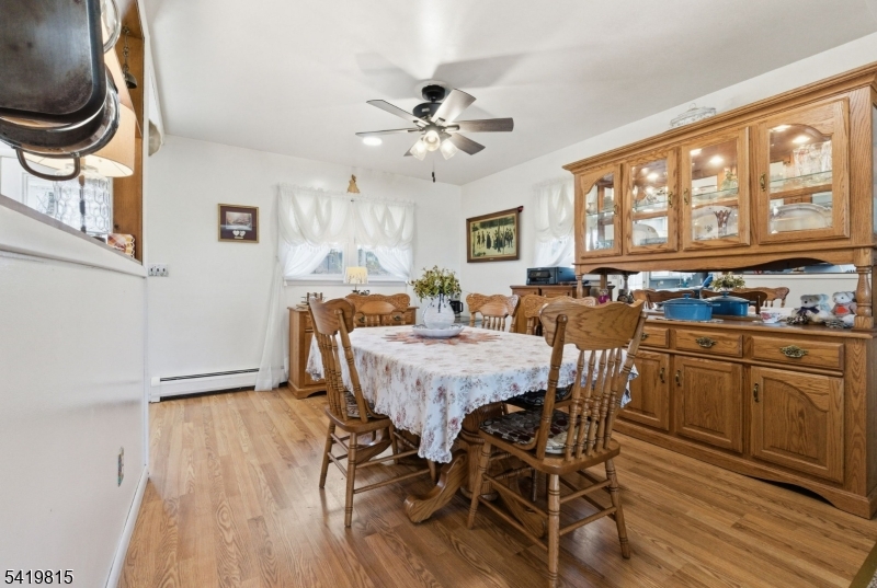 Barry Lakes - Residential