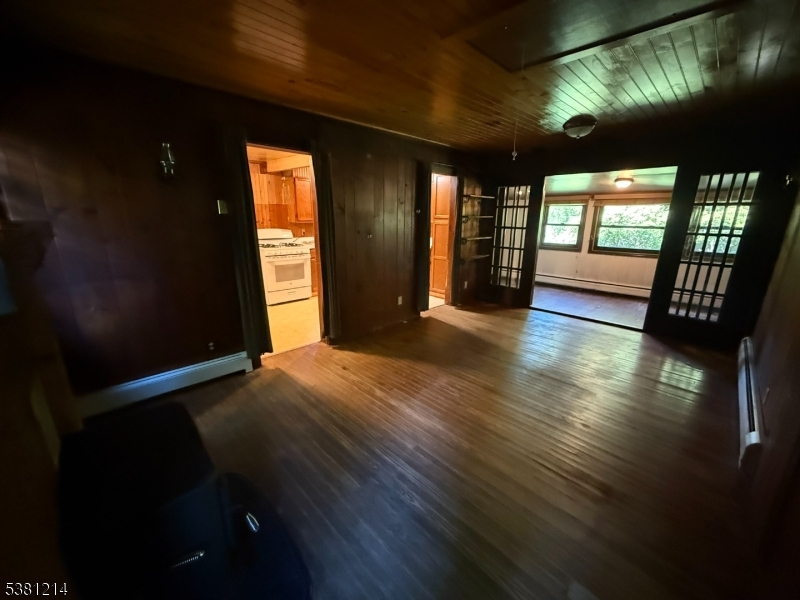 Cupsaw Lake - Residential