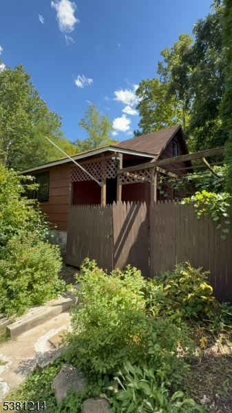 Cupsaw Lake - Residential