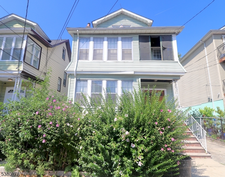 Photo 1 of 4 — 123 Columbia Ave, Newark City, NJ 07106