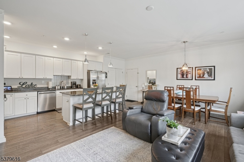 Brookland at Lakepointe - Residential