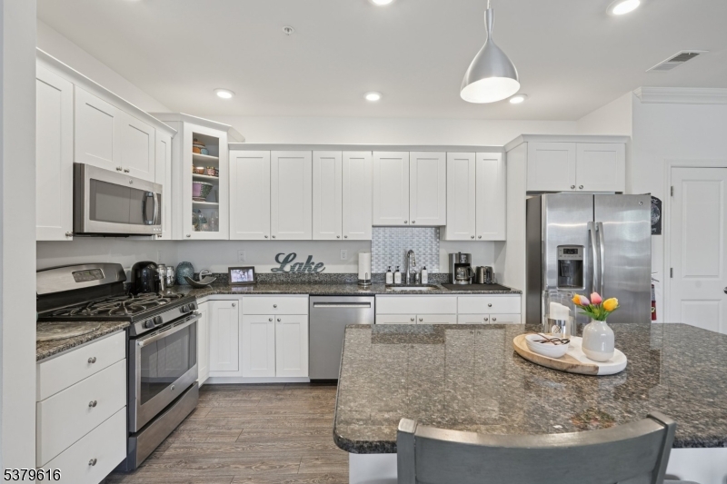 Brookland at Lakepointe - Residential