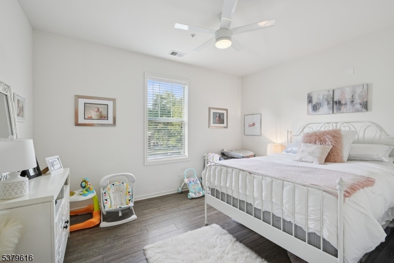 Brookland at Lakepointe - Residential