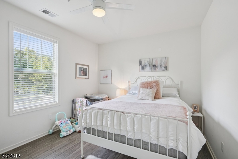 Brookland at Lakepointe - Residential