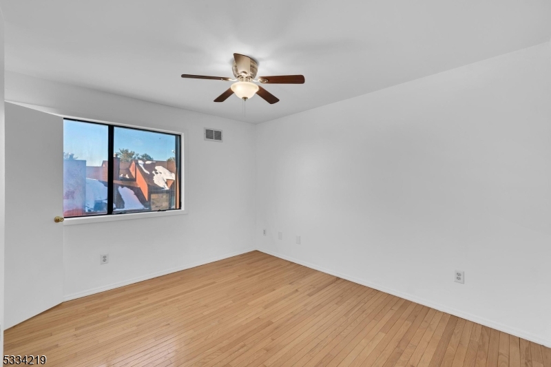 Hastings Square - Residential