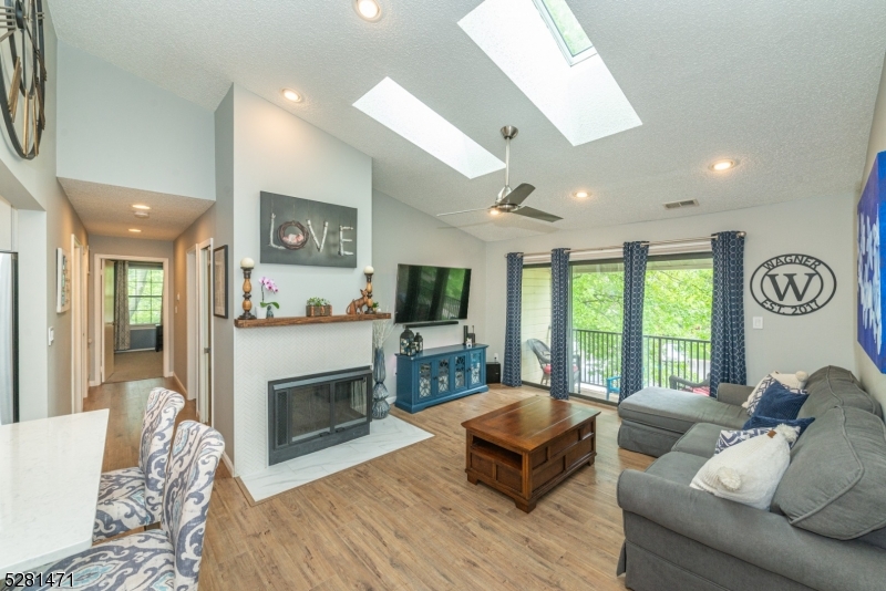 Society Hill II - Residential