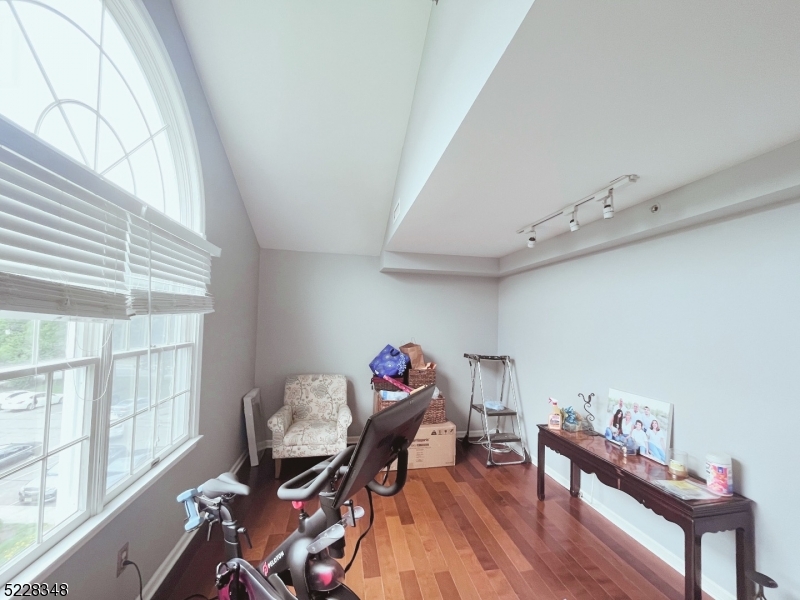 Montville Chase - Residential Lease