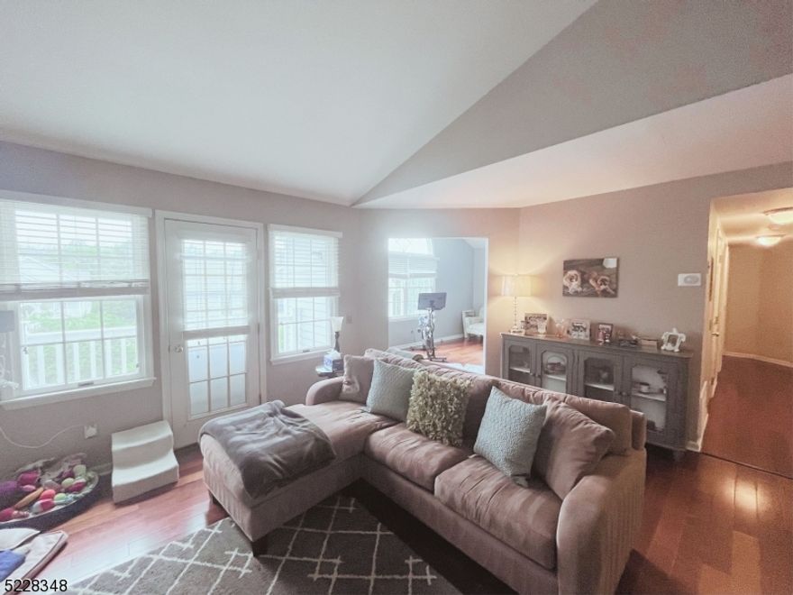 Beautiful top floor living, with a bright open floor plan available to rent Oct 1st 2023. Hardwood floors, washer/dryer, dishwasher, large primary suite with walk in closet, ensuite with jetted tub and stall shower, granite countertops throughout, and (3) balconies! Plus, a large den space. One assigned parking spot (#61), and a generous amount of guest parking. Property has an association pool, tennis courts, jogging track. Close to major highways, public transportation and schools. OCT 1 move in.