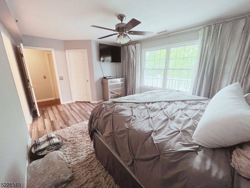 Montville Chase - Residential Lease