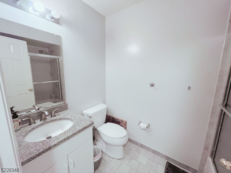 Montville Chase - Residential Lease