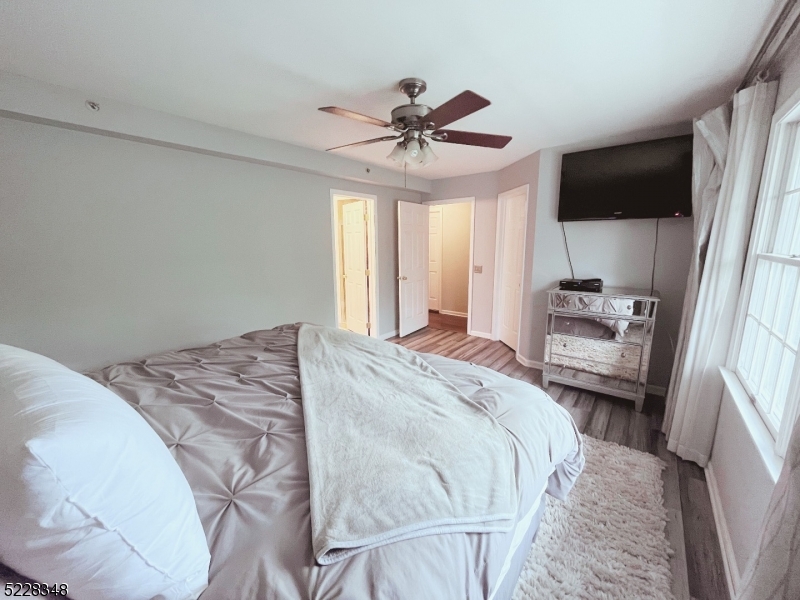 Montville Chase - Residential Lease