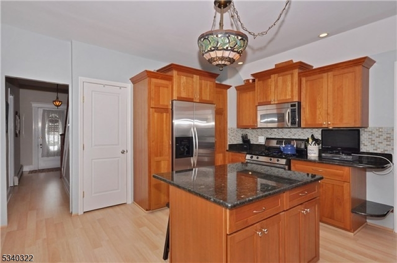 Butler Boro, New Jersey 07405, United States, 3 Bedrooms Bedrooms, ,3 BathroomsBathrooms,Residential,Coming Soon,99059