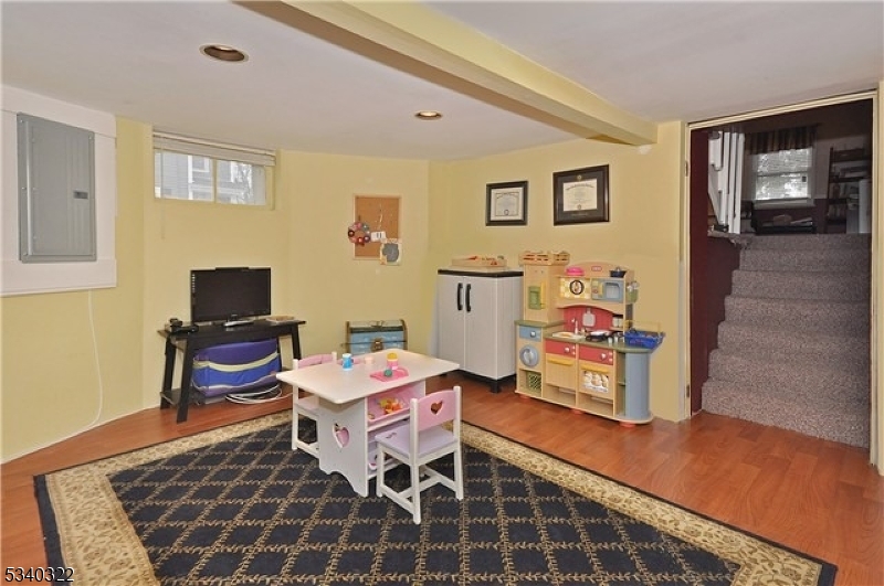 Butler Boro, New Jersey 07405, United States, 3 Bedrooms Bedrooms, ,3 BathroomsBathrooms,Residential,Coming Soon,99059